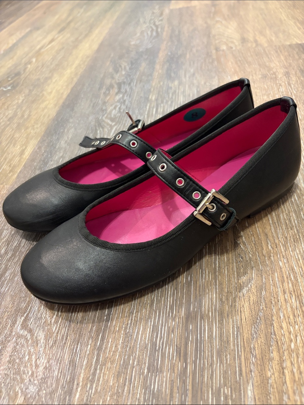 Bertuchi Black Leather Mary Jane flats